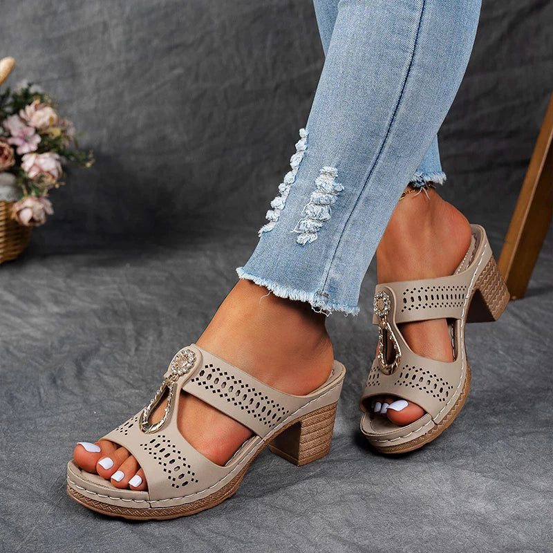 Yora | Chic and Comfortable Orthopedic Sandals